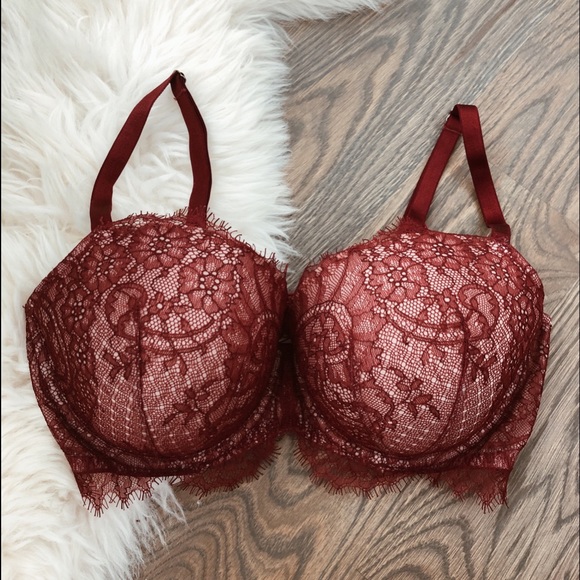 Victoria’s Secret Dream Angels lacy bra - Picture 1 of 3